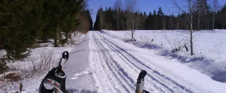 Fina skidspår på elljusspåret i Ekenäs